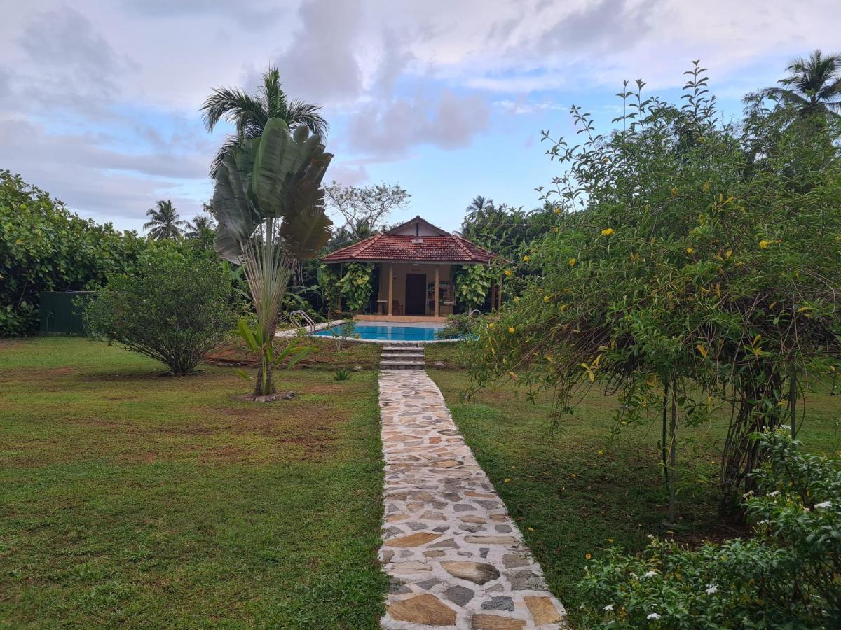 Zum Deutschen Bed & Breakfast Bentota Eksteriør bilde